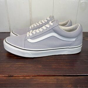 Vans Old Skool Low-Top Sneakers – Light Gray – Men’s 10 / Women’s 11.5